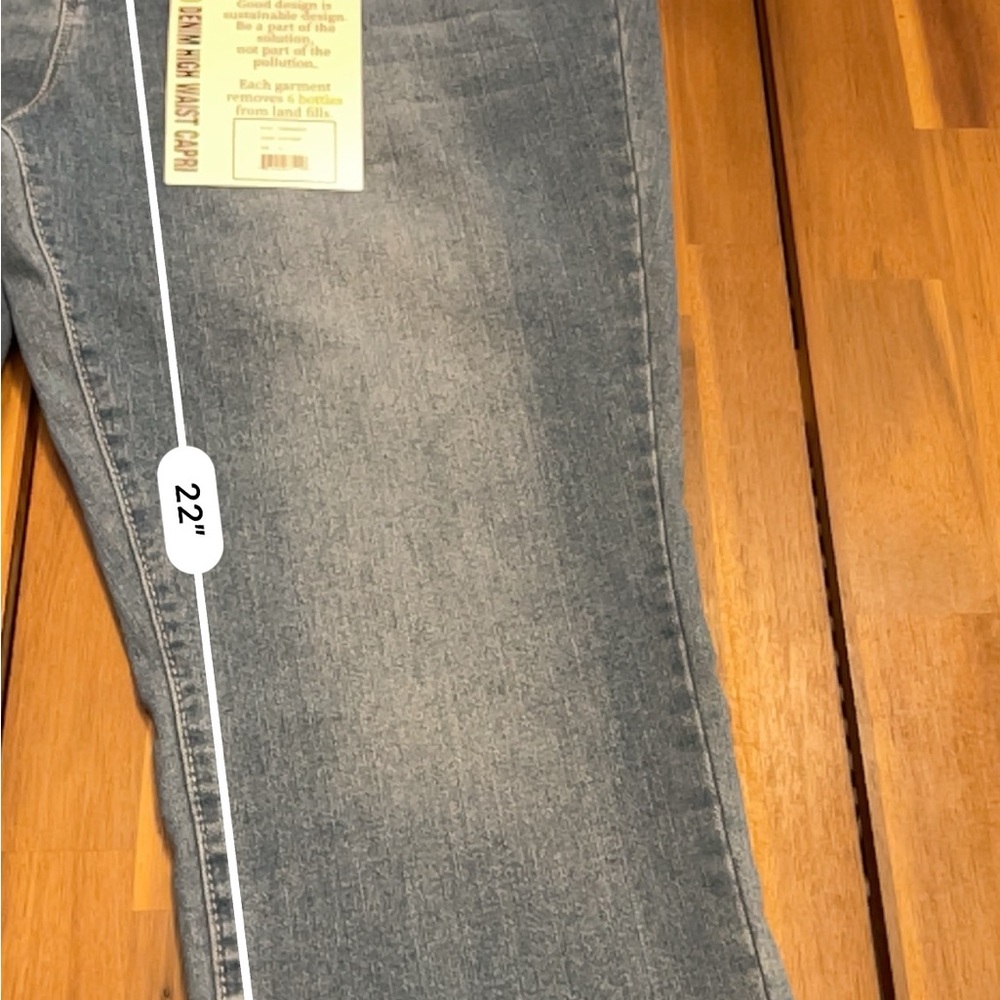 🆕 d.jeans High Waisted Distressed Denim Capri Jeans Size 14 - Picture 6 of 10